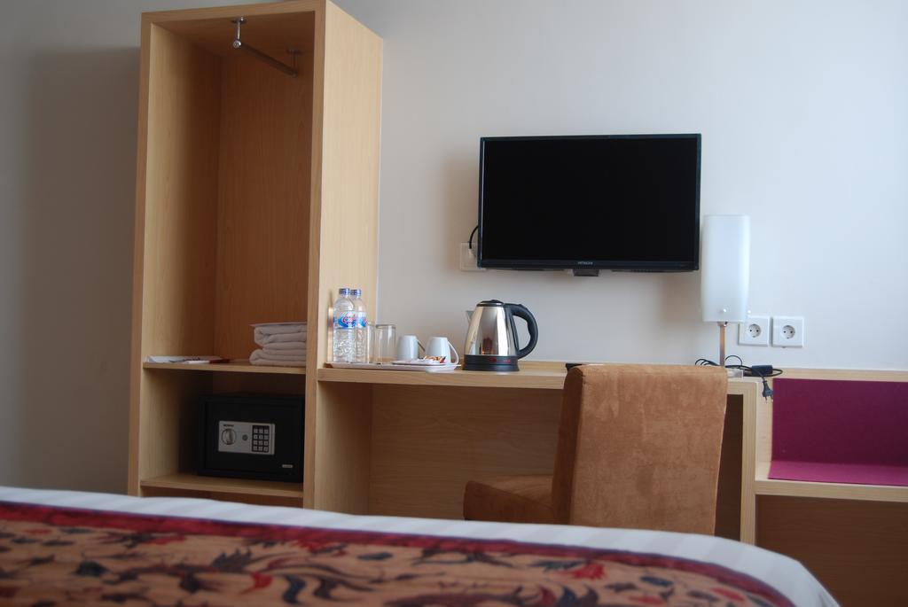 Bekizaar Hotel Sorabaya Extérieur photo